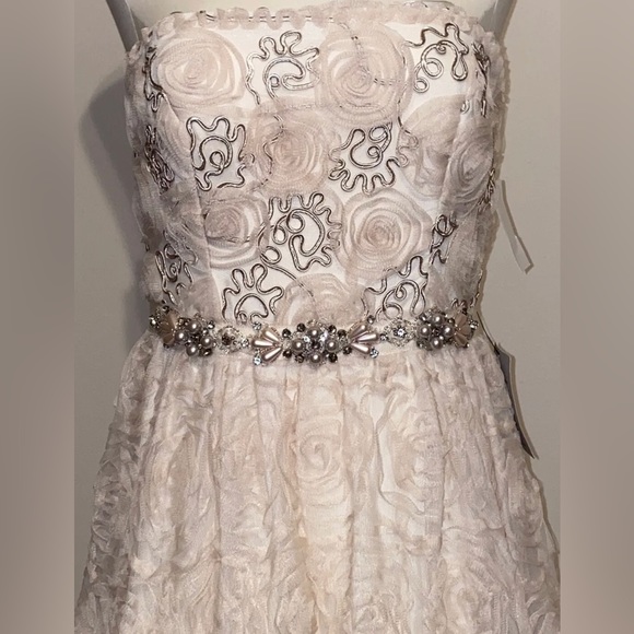 ADRIANNA PAPELL FORMAL GOWN IVORY STRAPLESS BALL GOWN FLOWERS NWT - Picture 6 of 12